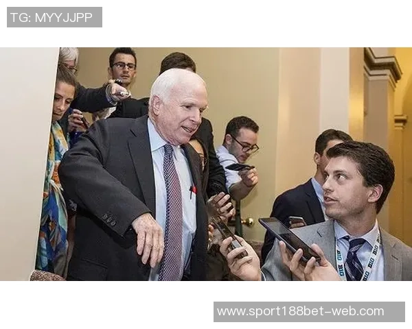 麦凯恩表现出色16投7中斩获20分4板5断正负值高达18 麦凯恩表现出色16投7中斩获20分4板5断正负值高达18